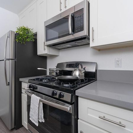Universal Studios 8 Min Drive Two Bedroom Apartment With Free Parking Los Angeles Exterior foto